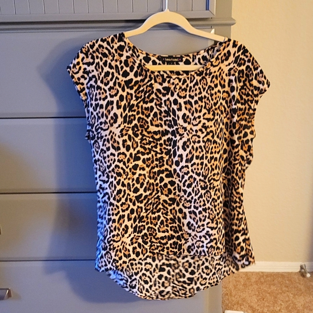 Large Heartsoul cheetah print top